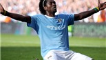 Spurs hỏi mượn Adebayor